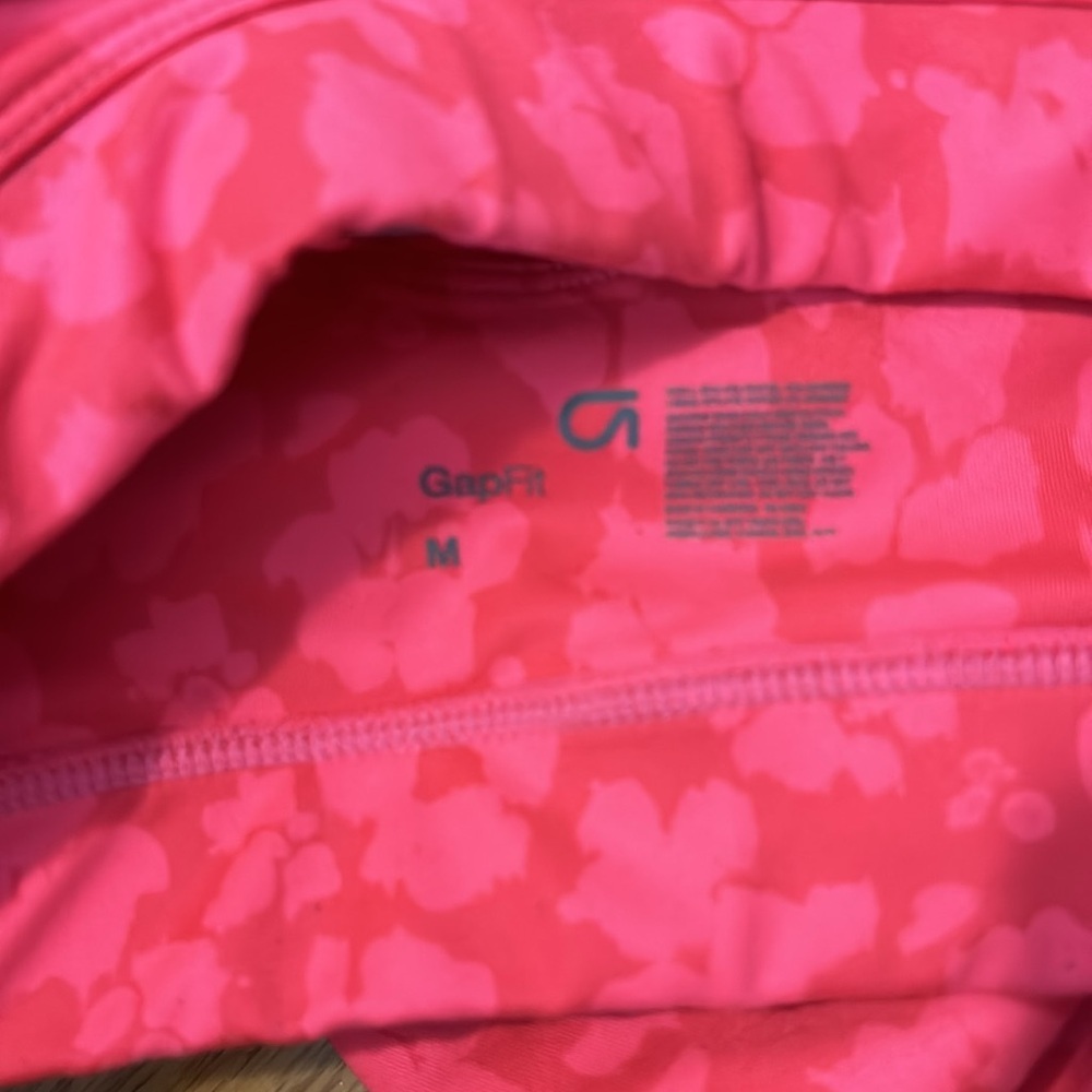 Gap fit Pink leopard sports bra and high rise legging set - Picture 4 of 4